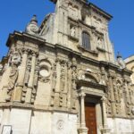 Facciata decorata della Chiesa di San Domenico a Nardò, Lecce.