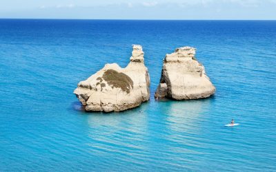 Torre dell’Orso Otranto: Scopri la Baia e il Mare Unici del Salento